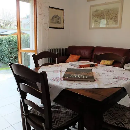 Apartment Con Giardino A 5 Minuti Dal Mare Torre del Lago Puccini