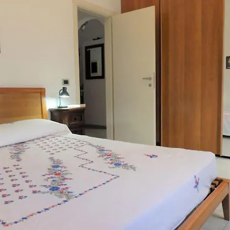 Con Giardino A 5 Minuti Dal Mare Apartment *