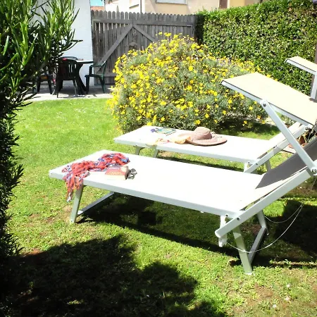 Con Giardino A 5 Minuti Dal Mare *